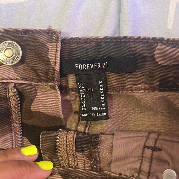 Mini Skirt - Picture 2 of 4